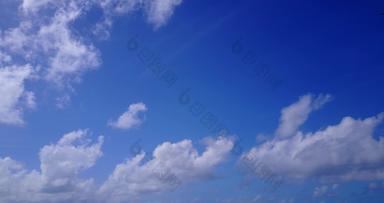 天际线夏天一天清晰的蓝色的天空海泰国
